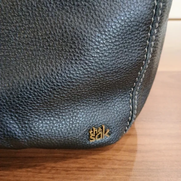 The Sak Black Leather Shoulder Bag - Picture 3 of 11